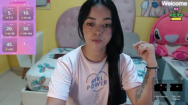 Snapshot of Sophiiee_Gray chatting on 05.01.26 Sophiiee Gray online show from 05.01.26