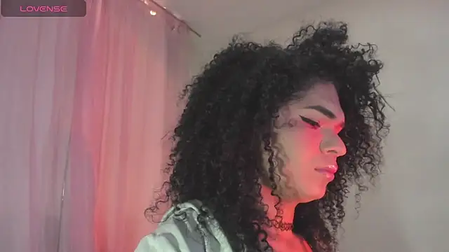 Snapshot of V-nus chatting on 03.03.26 V-nus online show from 03.03.26