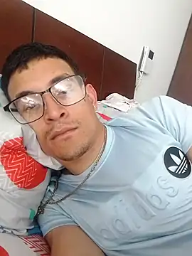 Snapshot of Wladimirxxx chatting on 03.04.26 Wladimirxxx online show from 03.04.26