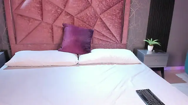 Cristal    online show from 03.07.26