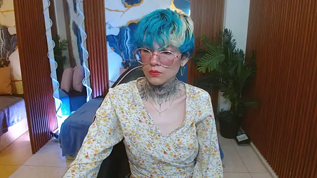 Snapshot of Lyra_tay chatting on 03.24.26 Lyra tay online show from 03.24.26