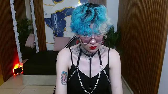 Snapshot of Lyra_tay chatting on 04.11.26 Lyra tay online show from 04.11.26