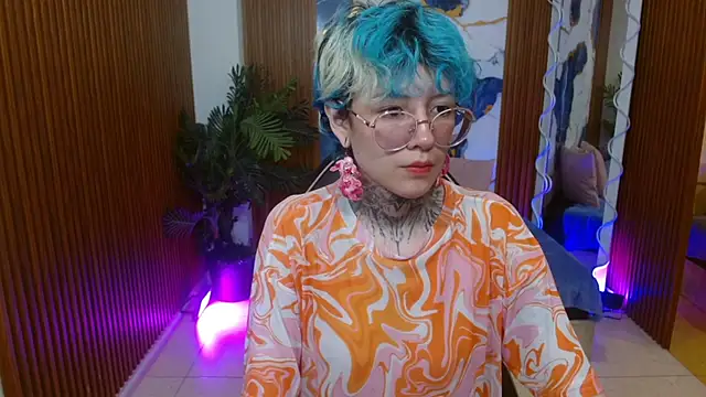 Snapshot of Lyra_tay chatting on 04.16.26 Lyra tay online show from 04.16.26