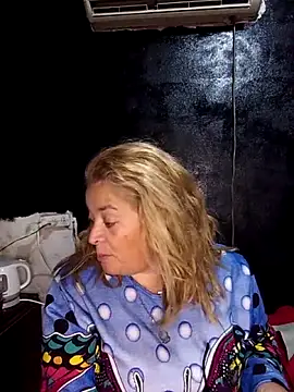 momismilf544 online show from 05.10.26