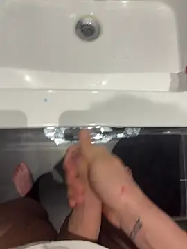 KillianLau26510 online show from 04.10.26