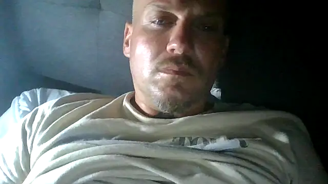 Snapshot of Brittmikerideanfuck chatting on 07.27.26 Brittmikerideanfuck online show from 07.27.26
