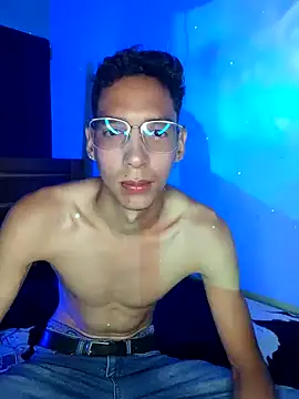 Snapshot of makarthus chatting on 02.27.26 makarthus online show from 02.27.26