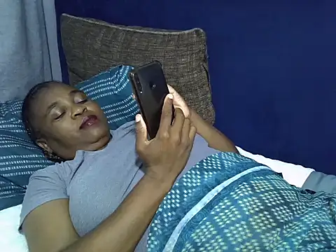 Talia82 online show from 04.06.26