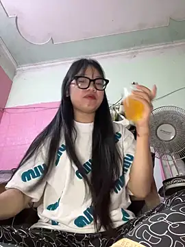 Leeeeiu online show from 03.29.26