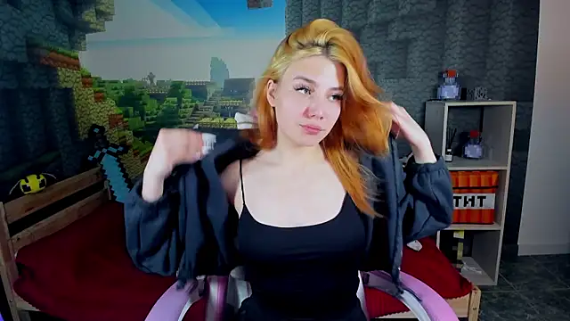 Snapshot of RosaFowler chatting on 03.22.26 RosaFowler online show from 03.22.26