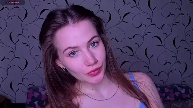 Luxwyverna online show from 04.10.26