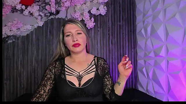 Mia Backer07 online show from 03.02.26