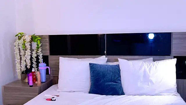 EmmaRicco online show from 03.08.26