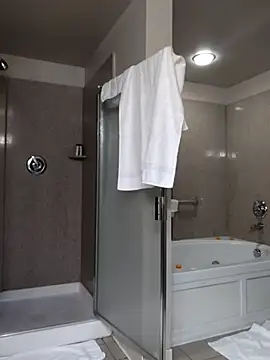 VelvetRae online show from 03.03.26