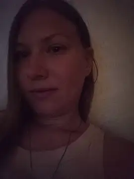 August Shine online show from 05.20.26