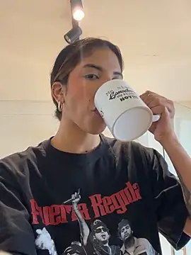 VioletaHills  online show from 04.02.26