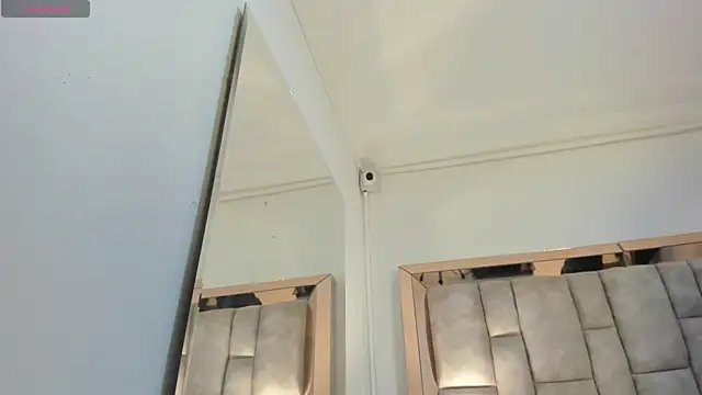 Titan Moreno  online show from 04.09.26