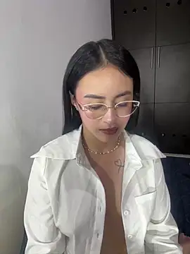 Snapshot of Anni_Rose chatting on 03.22.26 Anni Rose online show from 03.22.26