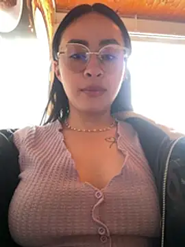 Snapshot of Anni_Rose chatting on 04.07.26 Anni Rose online show from 04.07.26