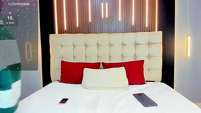 Zoee cute  online show from 03.05.26