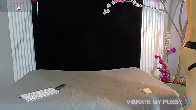 Danteandviolete cr online show from 04.19.26