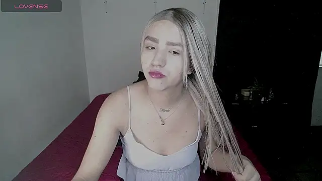 Kary Blush online show from 05.10.26