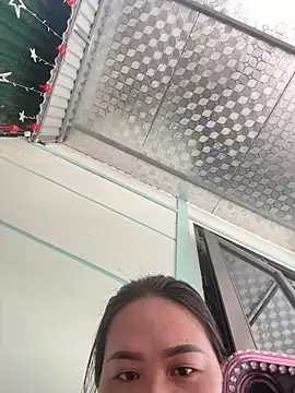 Snapshot of E-ll-A01 chatting on 02.28.26 E-ll-A01 online show from 02.28.26