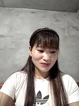 Lilinn  online show from 04.28.26