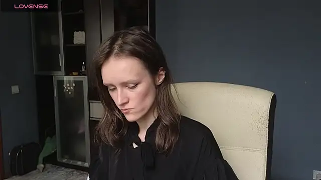 Tender Swan online show from 03.19.26