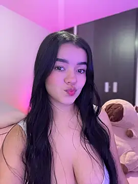 Sophia Wy online show from 03.21.26