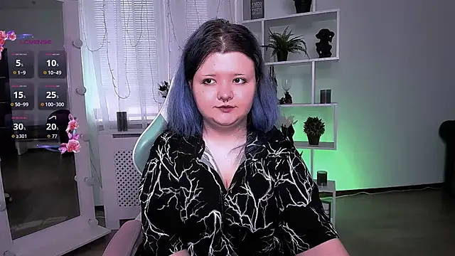 Lunaar  online show from 04.17.26