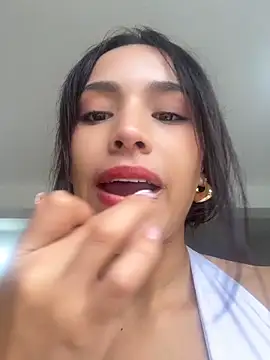 Mia-villalobos online show from 06.10.26