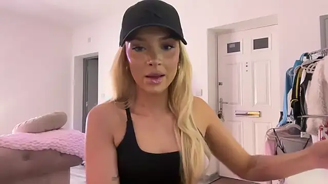 Naughtyblondex online show from 04.18.26