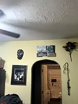 Snapshot of ultimateBWC chatting on 03.04.26 ultimateBWC online show from 03.04.26