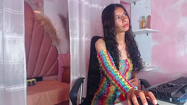 Snapshot of Siena_Bouer chatting on 03.04.26 Siena Bouer online show from 03.04.26