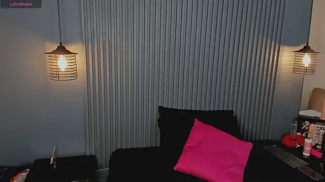 Snapshot of SusanaBell_ chatting on 04.09.26 SusanaBell online show from 04.09.26