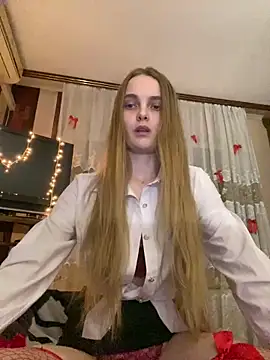 LunaVey online show from 06.09.26