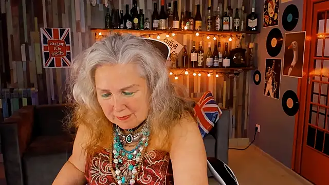 LilaMaharani online show from 07.18.26