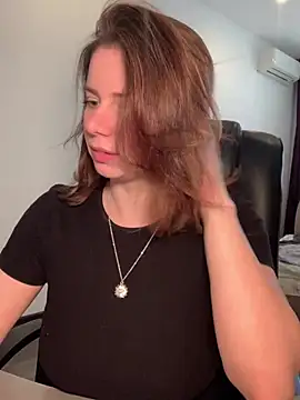 VelvetChloe online show from 04.15.26