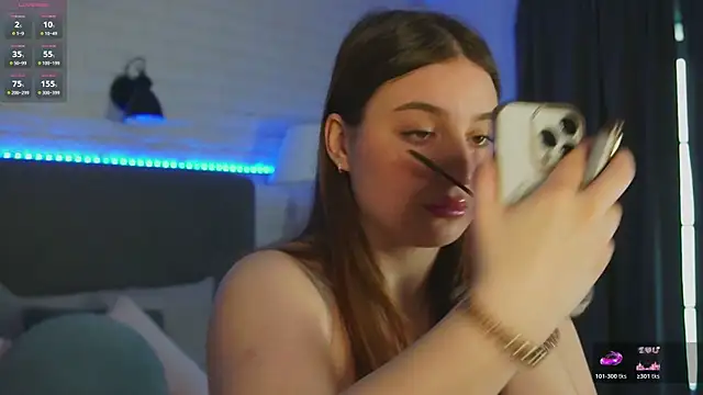 Snapshot of Nicole_De_Lux chatting on 04.07.26 Nicole De Lux online show from 04.07.26