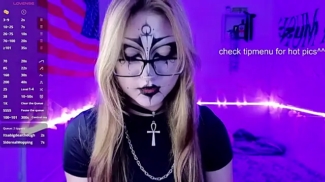 Snapshot of CucKuhta chatting on 06.11.26 CucKuhta online show from 06.11.26