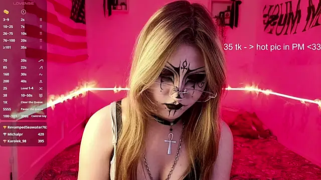 Snapshot of CucKuhta chatting on 06.15.26 CucKuhta online show from 06.15.26