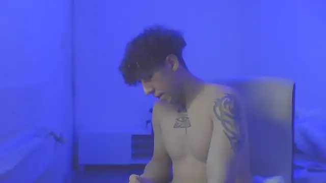 Snapshot of TitanNoir chatting on 03.02.26 TitanNoir online show from 03.02.26