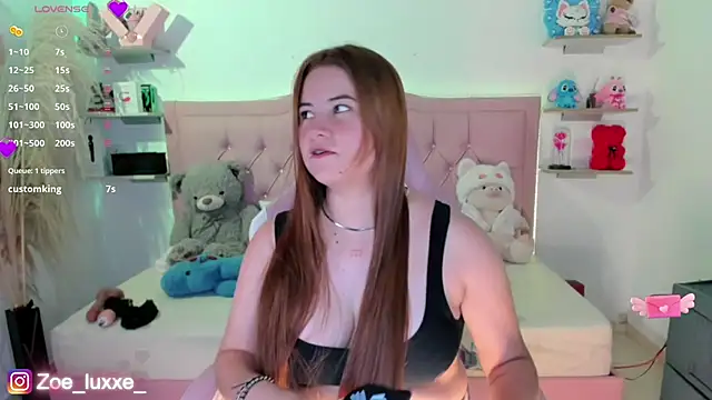 Zoe Luxxe  online show from 07.16.26
