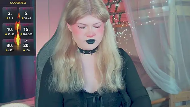 LilithNlsn online show from 04.14.26