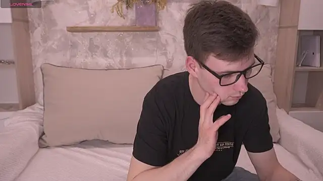 Magic Pasha online show from 04.03.26