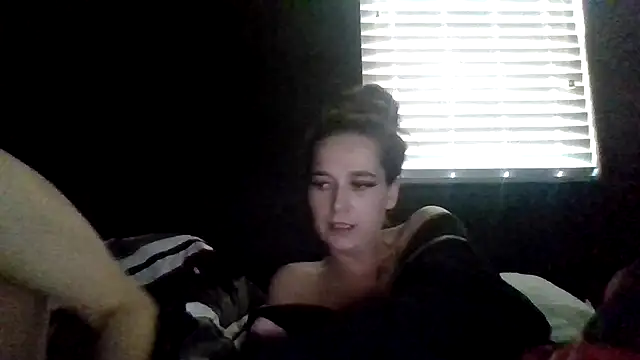 TallHungandCloudy69 online show from 05.18.26