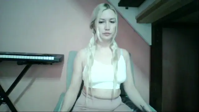 CrystalJones1 online show from 03.11.26