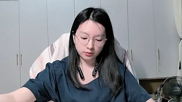 Eeya-36 online show from 04.24.26