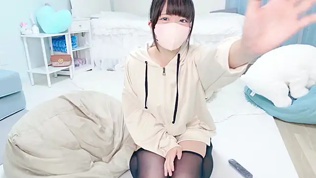 Snapshot of Hime_na chatting on 07.17.26 Hime na online show from 07.17.26